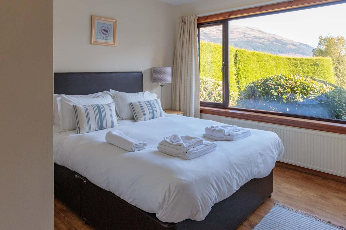 Shore House Tarbet Exterior foto